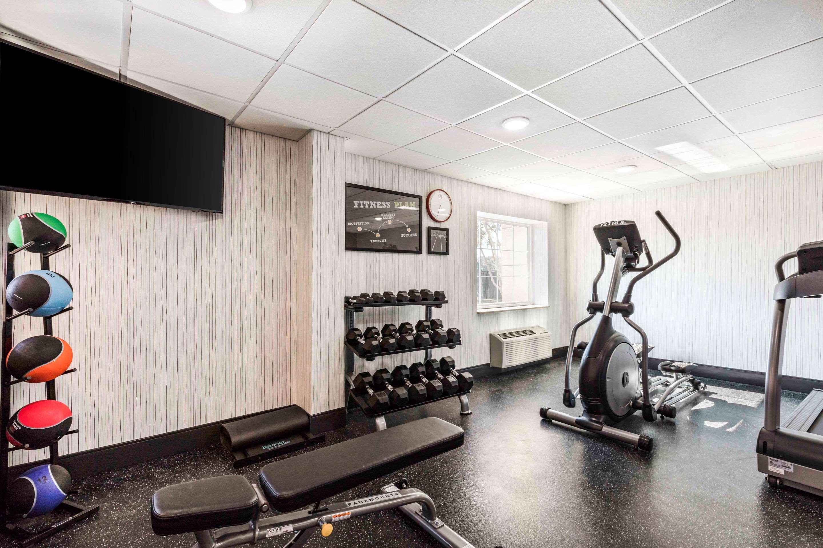 Comfort Inn Airport Memphis Bagian luar foto
