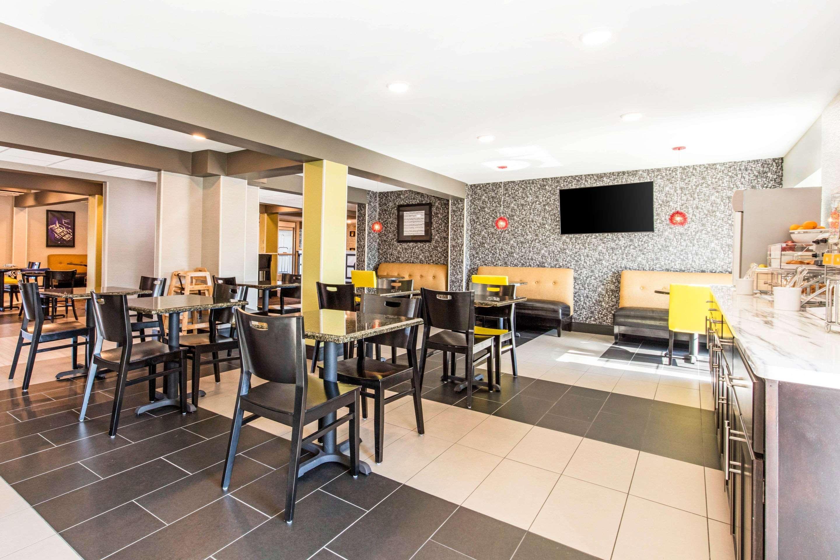 Comfort Inn Airport Memphis Bagian luar foto