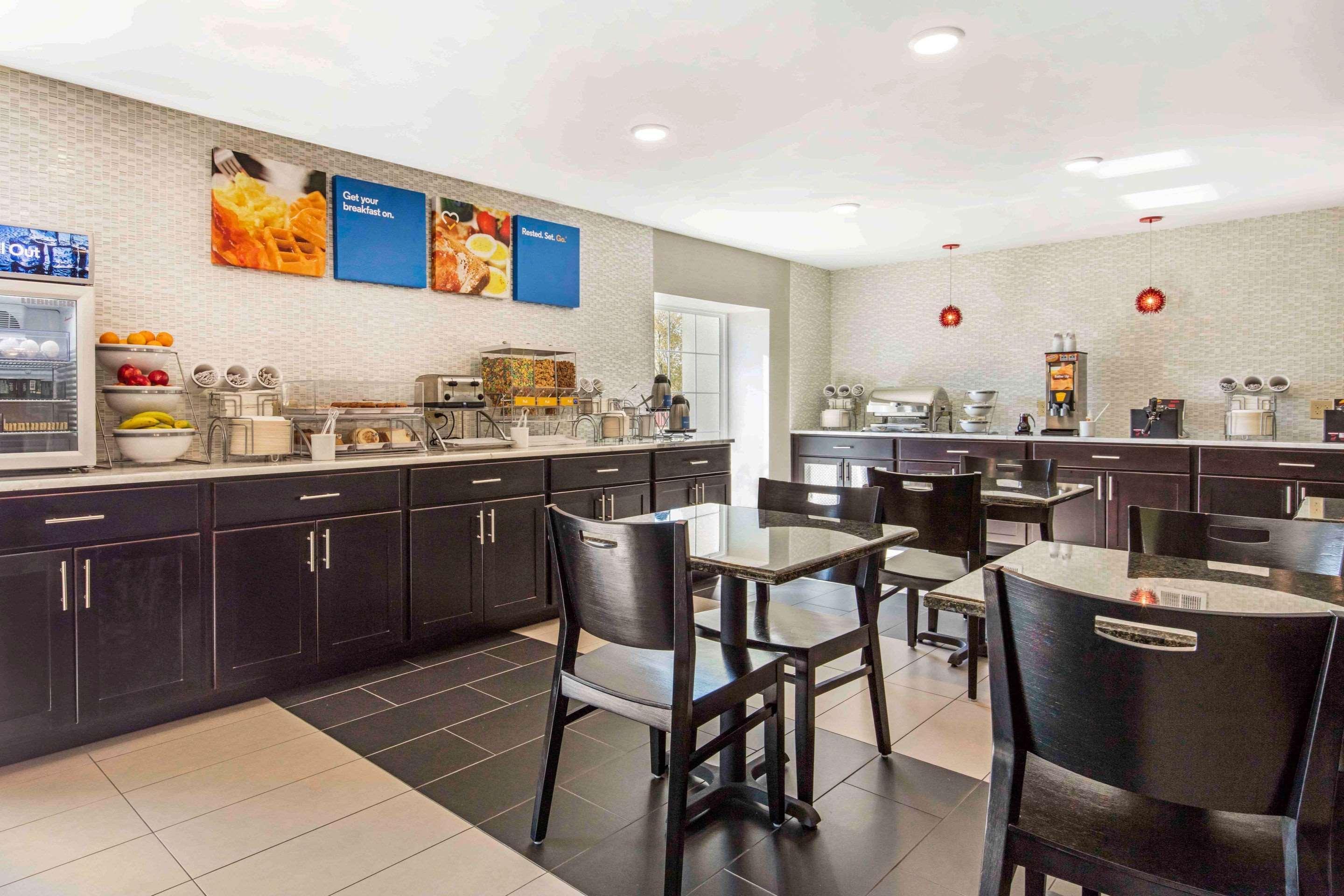 Comfort Inn Airport Memphis Bagian luar foto