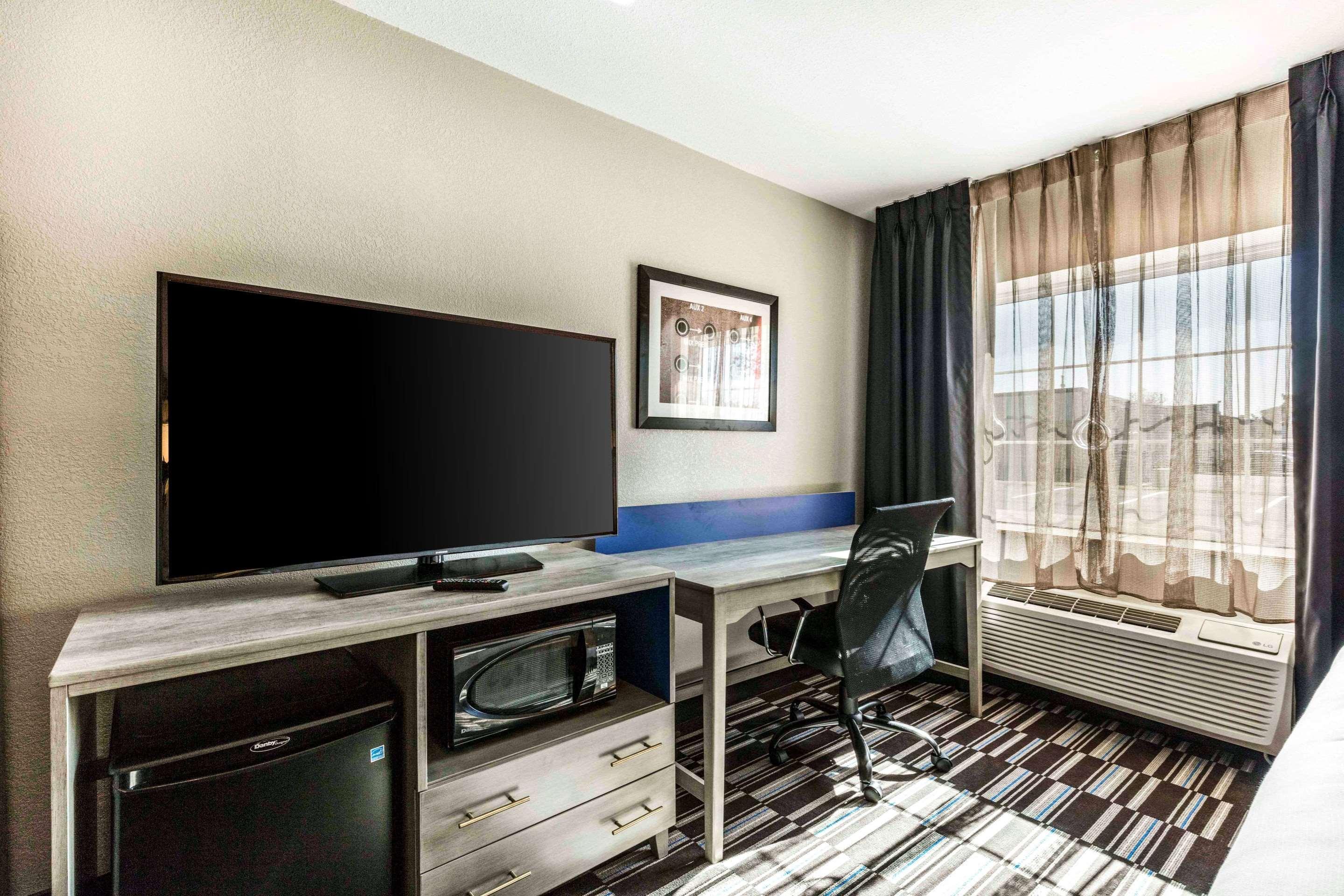Comfort Inn Airport Memphis Bagian luar foto